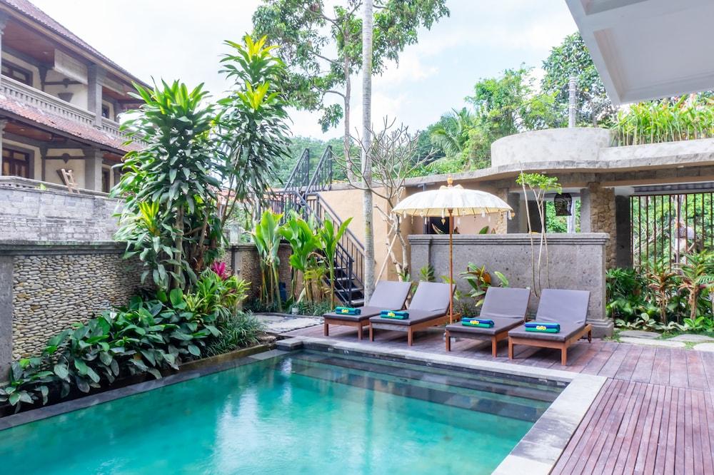 Villa Sonia Bisma 3*